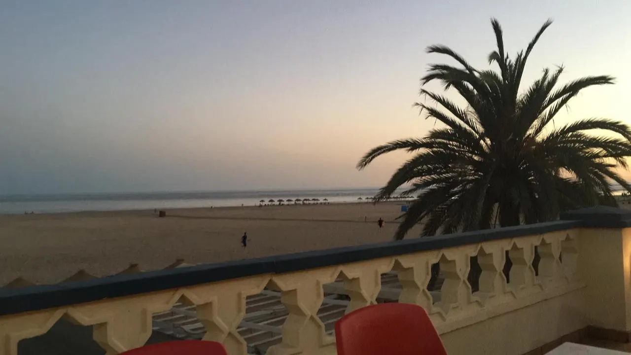Apartment On The Beach Front With Free Fibre Internet And Air Conditioning Isla Canela