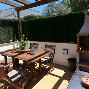 https://casa-roja-castell-daro.topcostabravahotels.com
